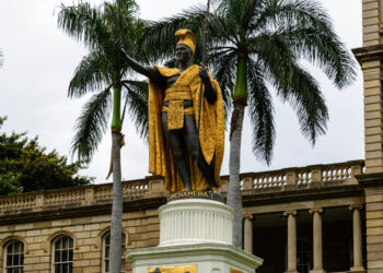Der “vergessene König” von Hawaii: Kamehameha und die Vereinigung der Inseln